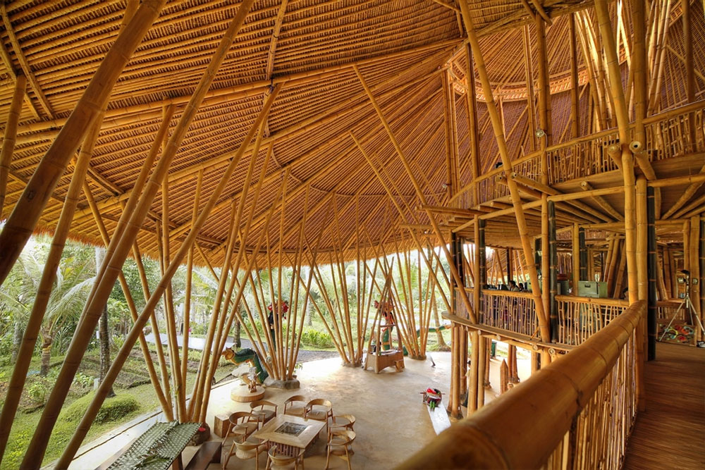 Спиральные крыши из бамбука
Эко архитектура.